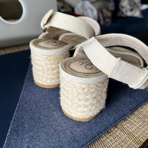 LifeStride CALDWELL Ivory Heeled Summer Sandals Sz 6.5 - Picture 4 of 6